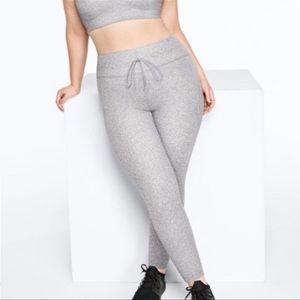 PINK VS COMPRESSION JOGGERS